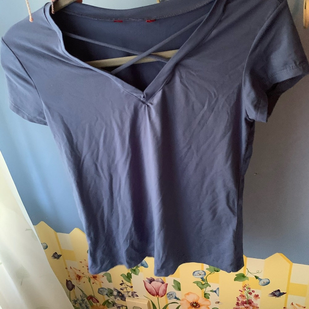 denim blue v neck t-shirt